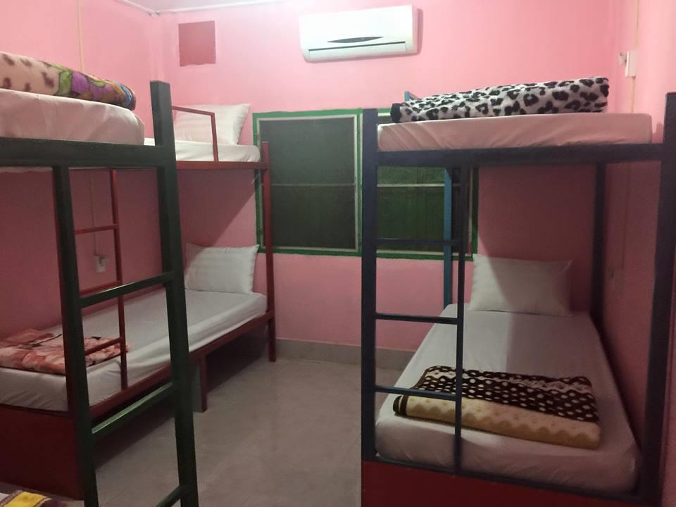 Real Vang Vieng Backpacker Hostel Kültér fotó