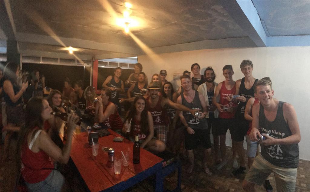 Real Vang Vieng Backpacker Hostel Kültér fotó