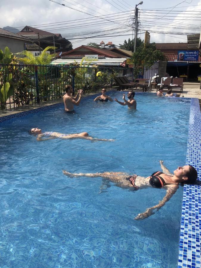 Real Vang Vieng Backpacker Hostel Kültér fotó