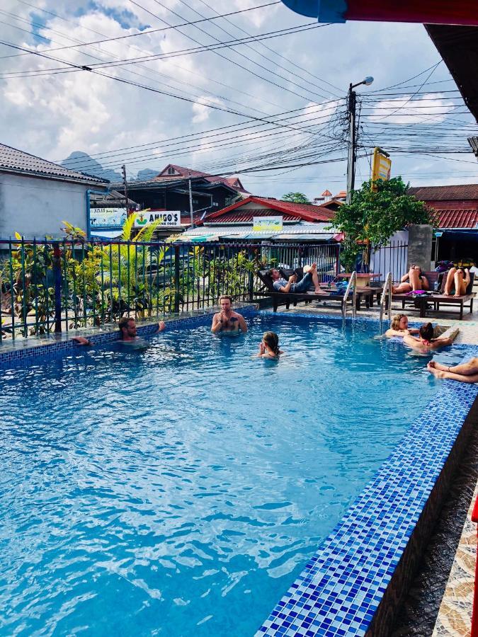 Real Vang Vieng Backpacker Hostel Kültér fotó