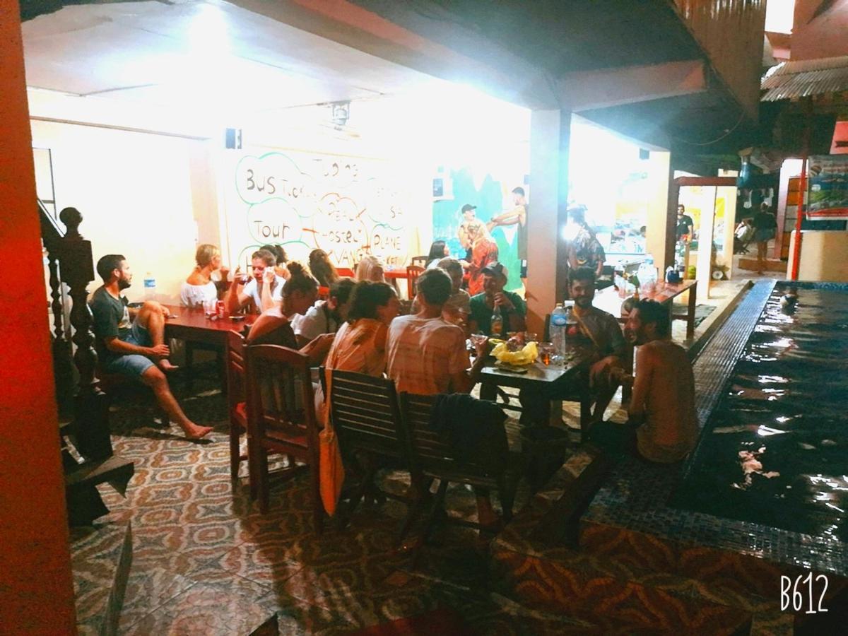 Real Vang Vieng Backpacker Hostel Kültér fotó
